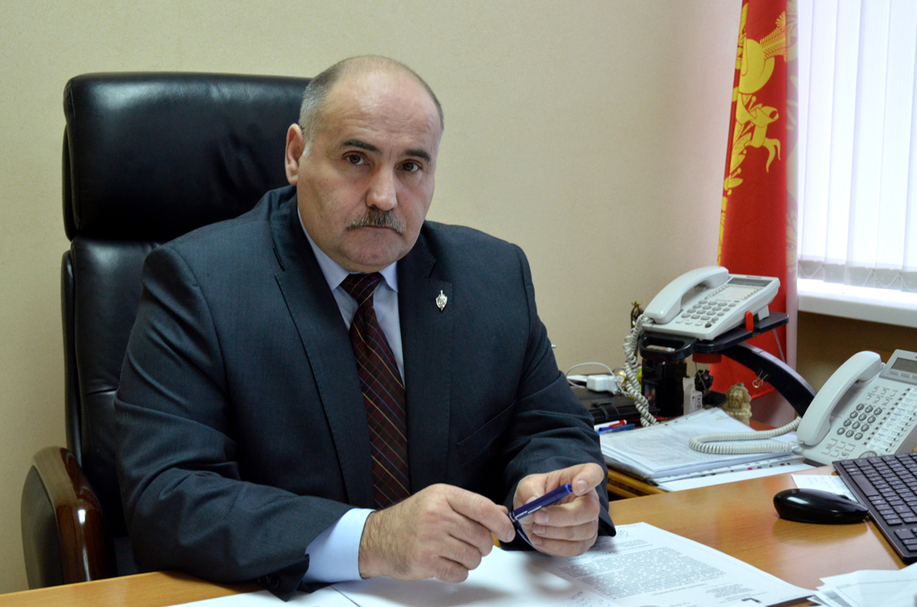 valeryi surov